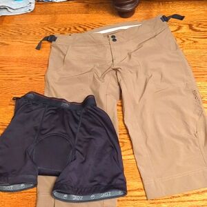 EUC Zoic Capri mountain biking pants and padded liner size medium